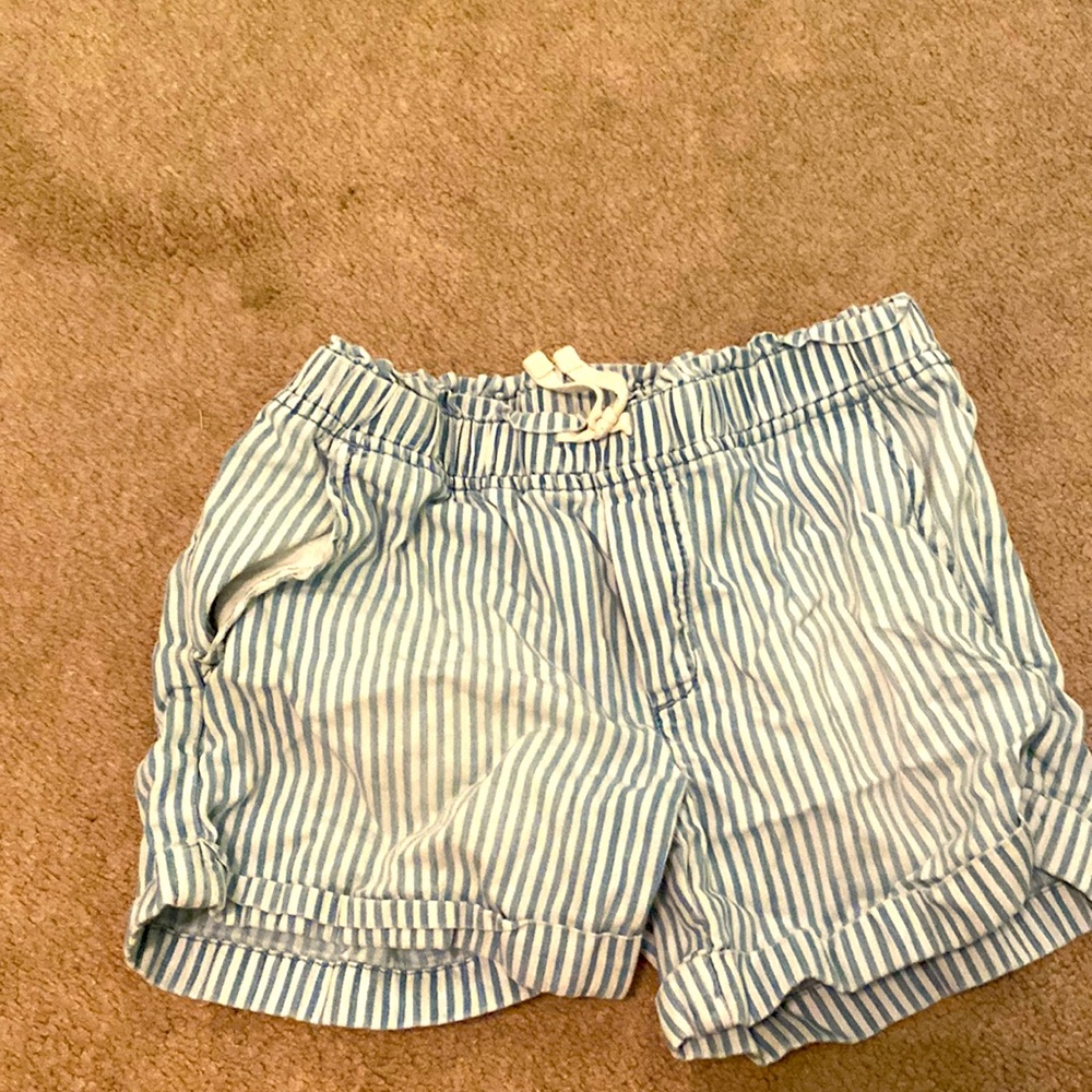 Blue and white stripped shorts for any occasion